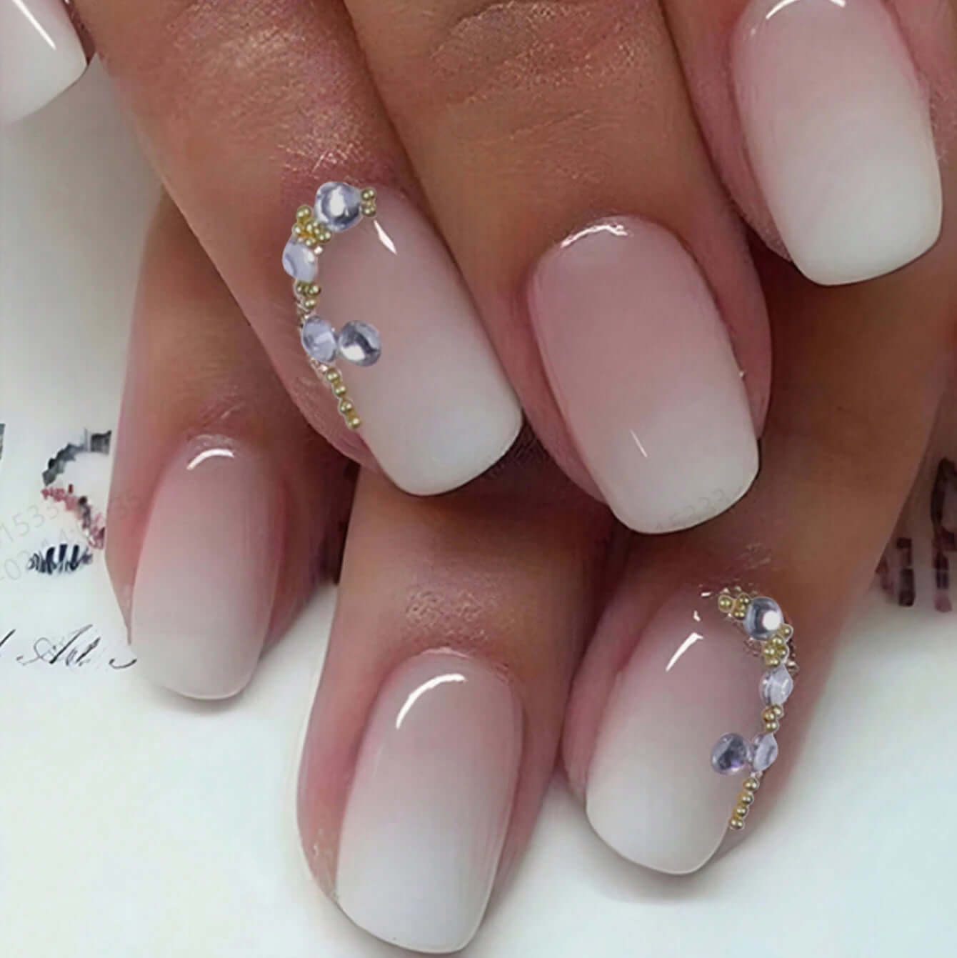Glossy Pink Press-On Nails 24pcs – Medium Square, Full-Cover Fake Nails