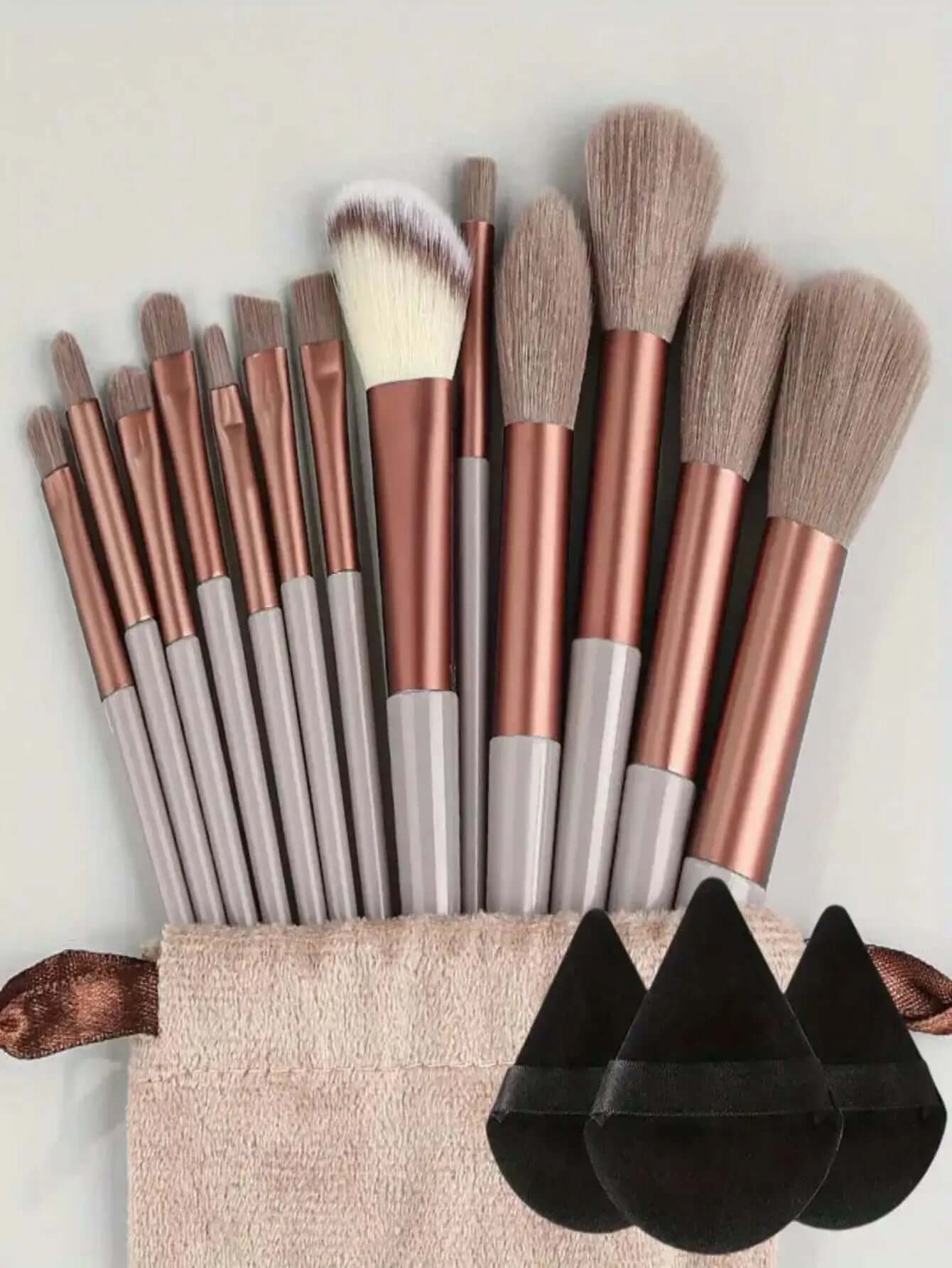 Soft & Fluffy Makeup Brush Set – Professional Kabuki, Foundation, Blending Eyeshadow Tools